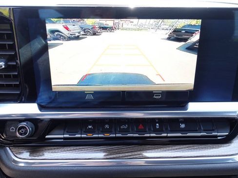 Used 2023 Chevrolet Silverado 1500 LT AWD/4WD image 43