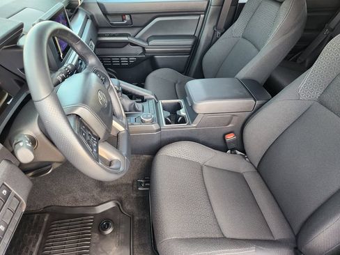 Used 2025 Toyota 4Runner SR5 RWD image 13