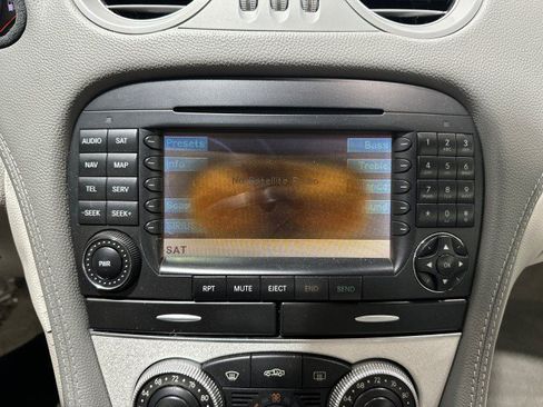 Used 2005 Mercedes-Benz SL 55 AMG image 44