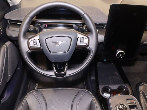 Certified 2024 Ford Mustang Mach-E Premium image 20