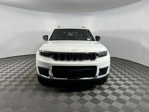 Certified 2024 Jeep Grand Cherokee L Limited w/ Luxury Tech Group II image 10