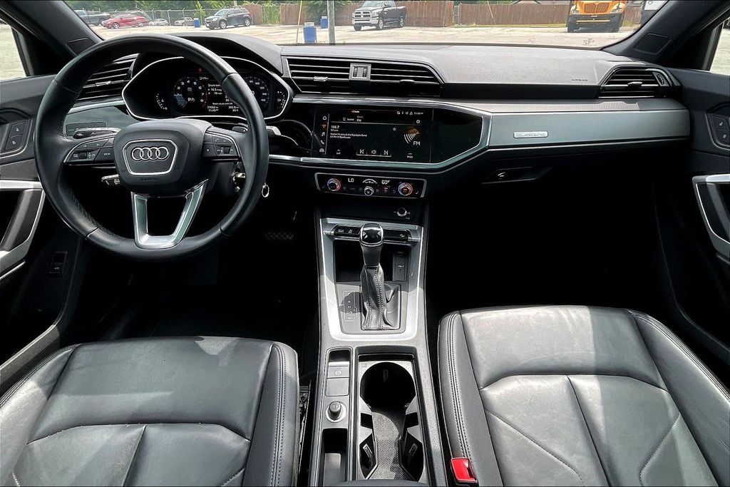 Used 2025 Audi Q3 2.0T Premium AWD/4WD image 5