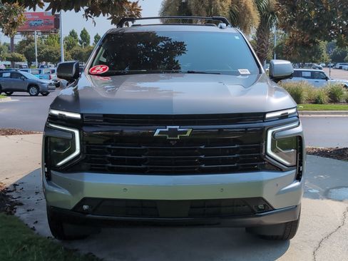 Used 2025 Chevrolet Tahoe RST w/ Comfort Package AWD/4WD image 3