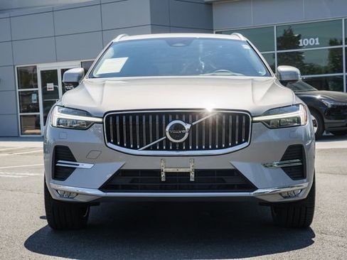 Used 2023 Volvo XC60 B5 Ultimate w/ Climate Package AWD/4WD image 2