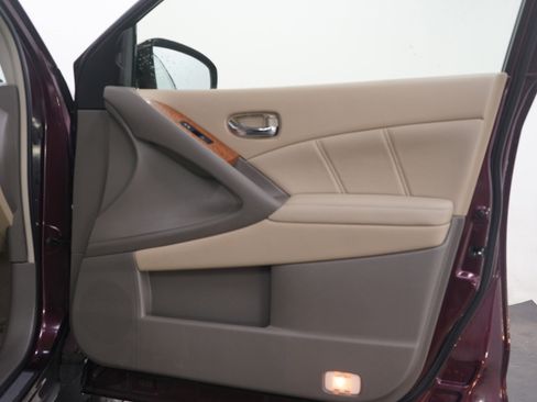 Used 2014 Nissan Murano LE w/ Platinum Edition Package AWD/4WD image 9