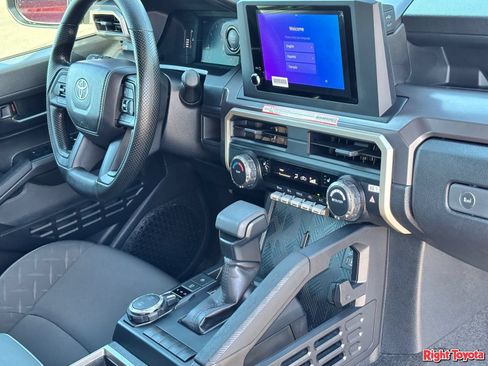Certified 2026 Toyota Tacoma SR5 AWD/4WD image 12