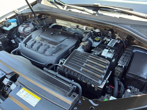 Used 2022 Volkswagen Tiguan SE R-Line FWD image 72