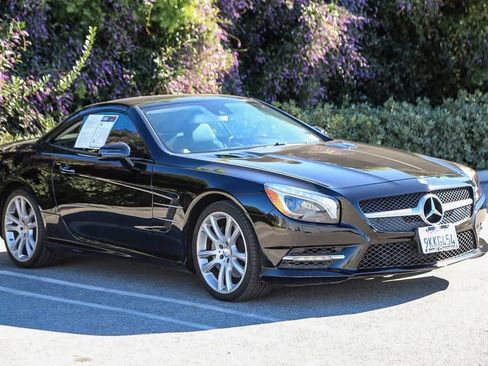 Used 2013 Mercedes-Benz SL 550 image 3