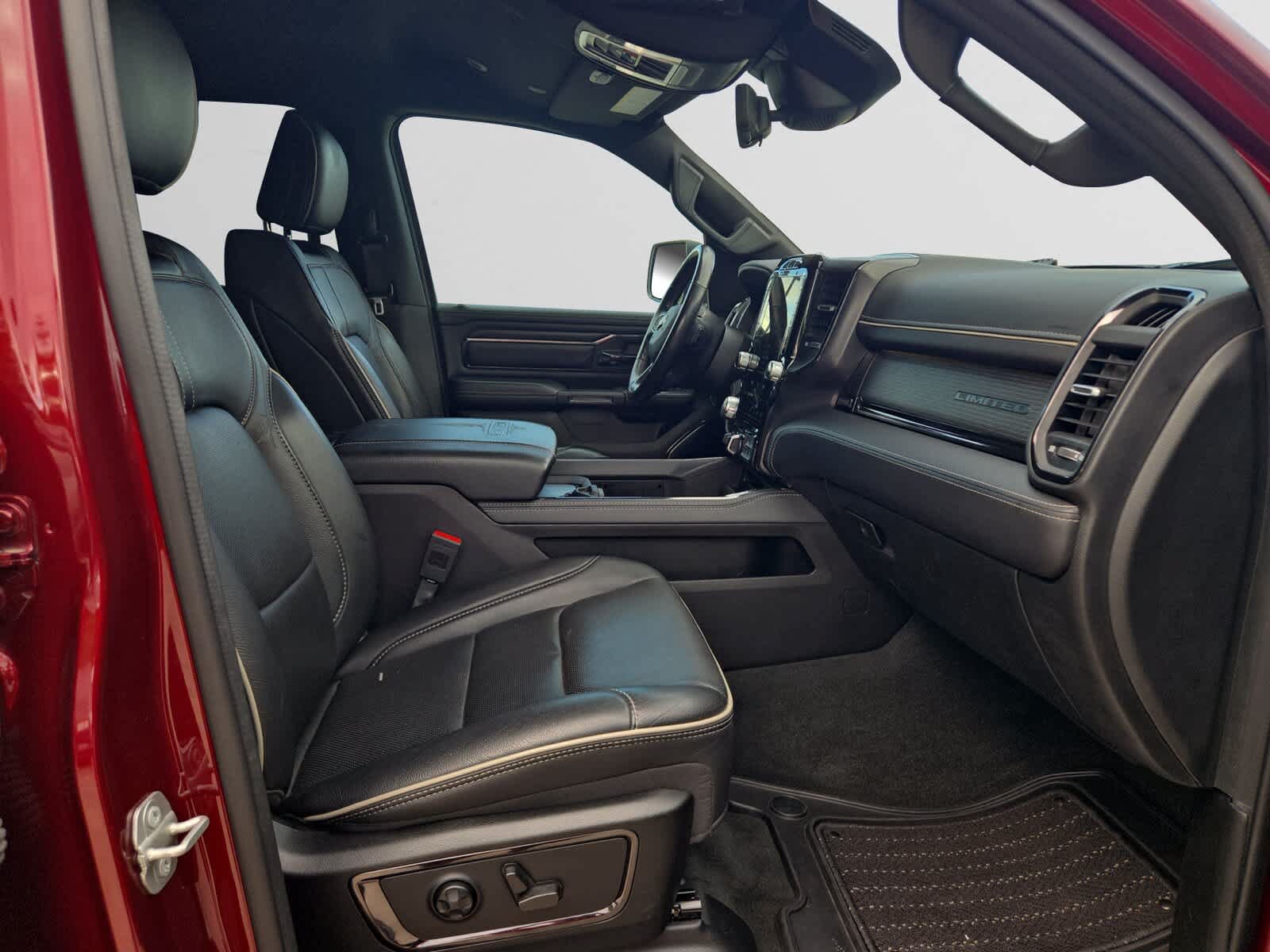 Used 2023 RAM 1500 Limited AWD/4WD image 14
