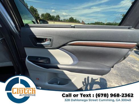 Used 2016 Toyota Highlander Limited w/ Driver Technology Package image 22