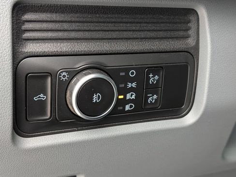 Used 2026 Ford F250 XL w/ XL Chrome Package RWD image 19