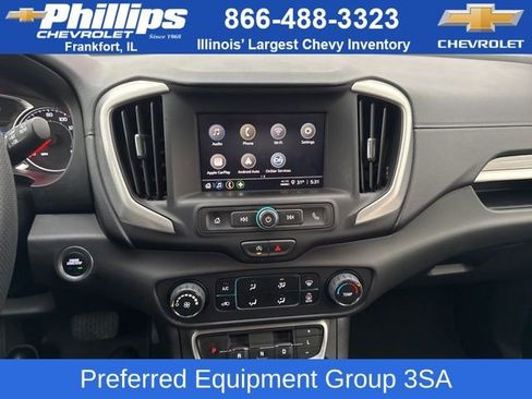 Used 2024 GMC Terrain SLE w/ Elevation Edition image 12