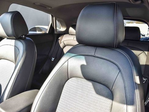 Used 2021 Hyundai Kona Limited image 23