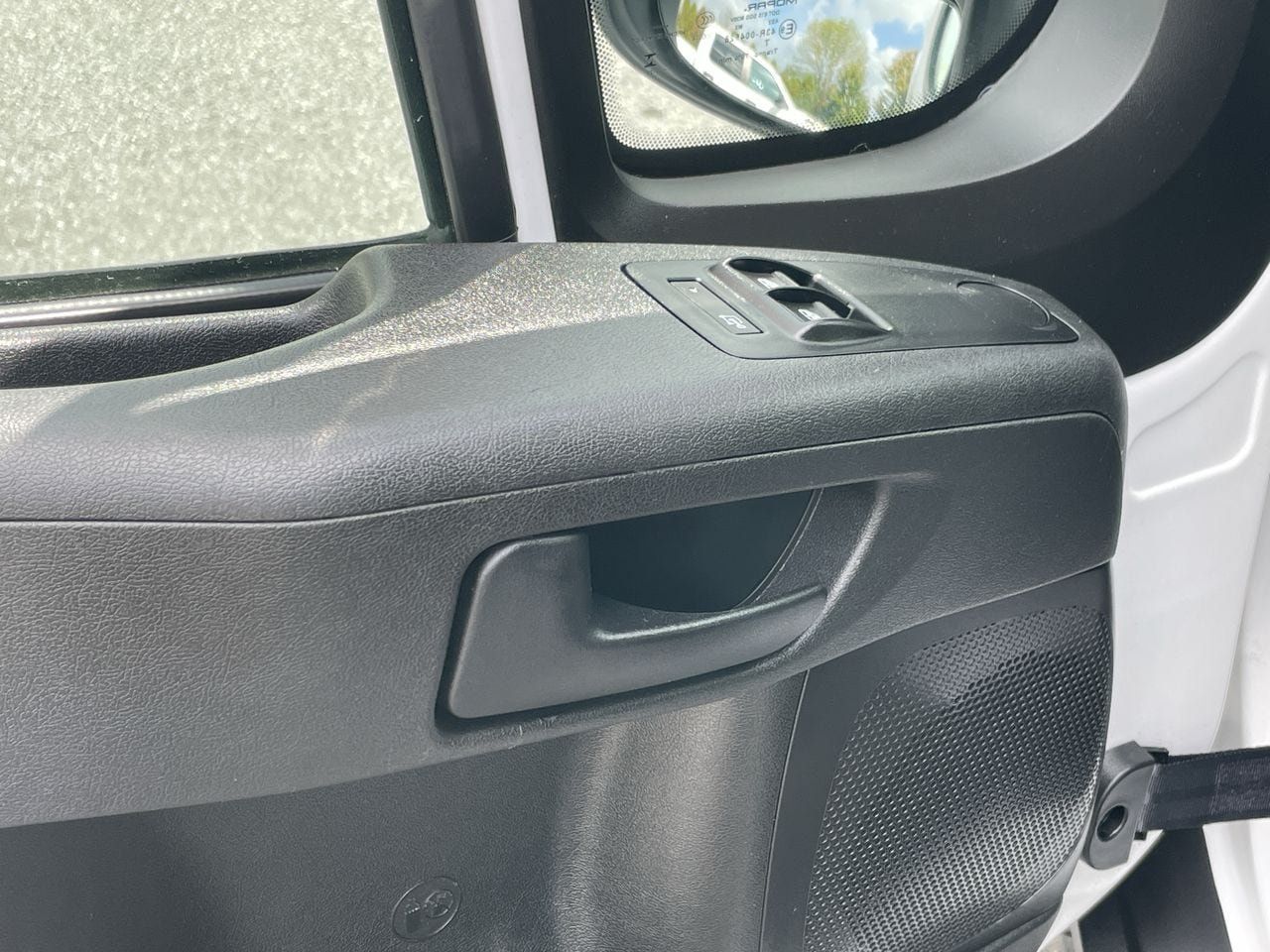 Used 2025 RAM ProMaster 2500 FWD image 29