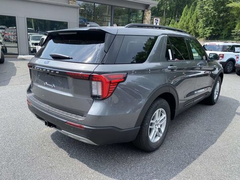 New 2026 Ford Explorer Active w/ Active Comfort Package RWD image 7