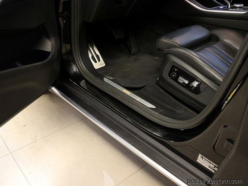 Used 2022 BMW X5 xDrive40i w/ Premium Package image 28