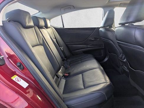 Used 2019 Lexus ES 300h ES 300h Luxury image 20