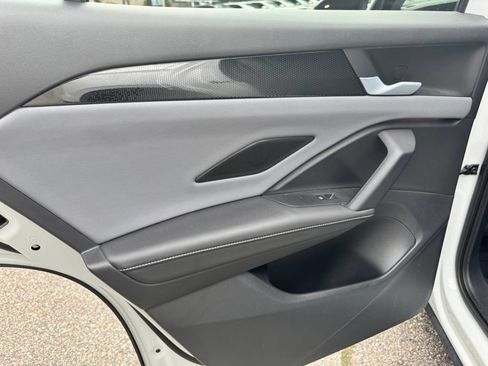 Used 2026 Volkswagen Tiguan SE w/ Panoramic Sunroof Package AWD/4WD image 20