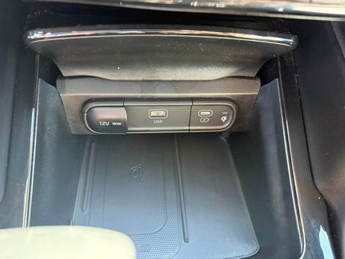 Used 2025 Kia Telluride S image 31