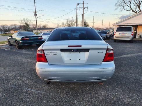 Used 2005 Ford Focus SE image 6