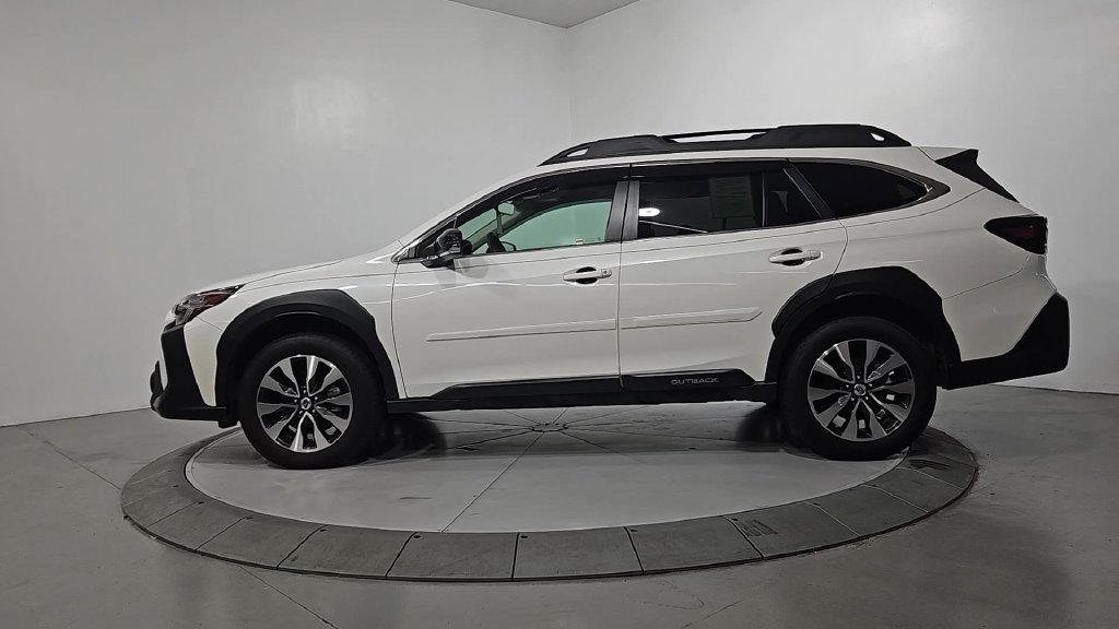 Used 2025 Subaru Outback Limited XT w/ Tech Package 3 AWD/4WD image 2