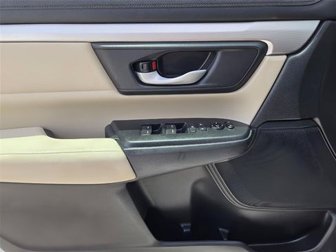 Used 2018 Honda CR-V LX image 20