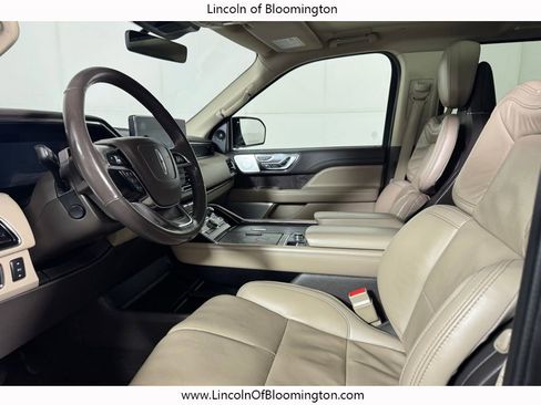 Certified 2022 Lincoln Navigator L Reserve AWD/4WD image 33