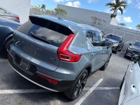 Used 2023 Volvo XC40 B5 Plus w/ Protection Package Premier image 1