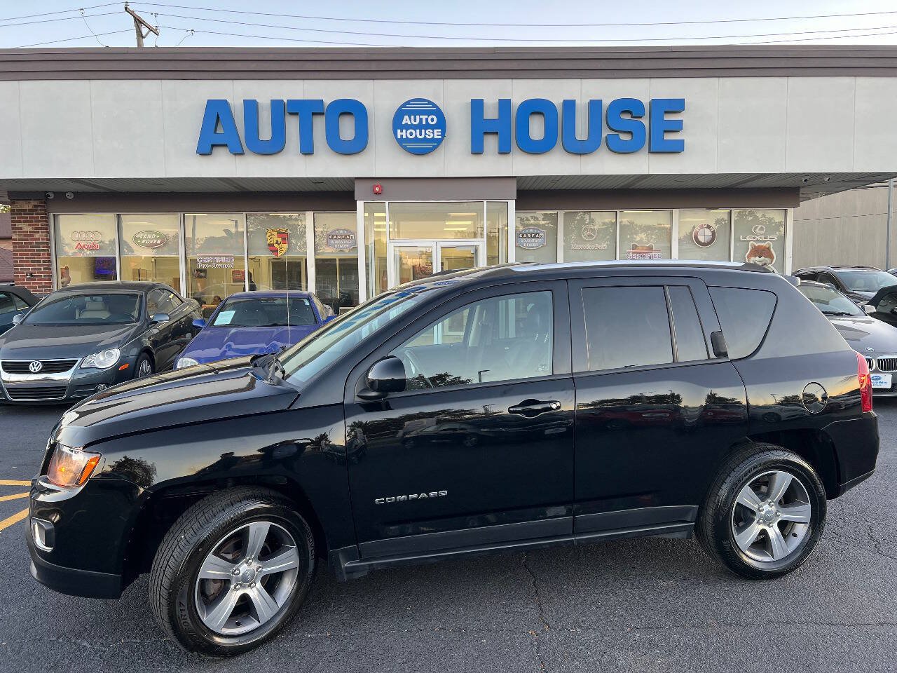 Used 2017 Jeep Compass High Altitude AWD/4WD image 1