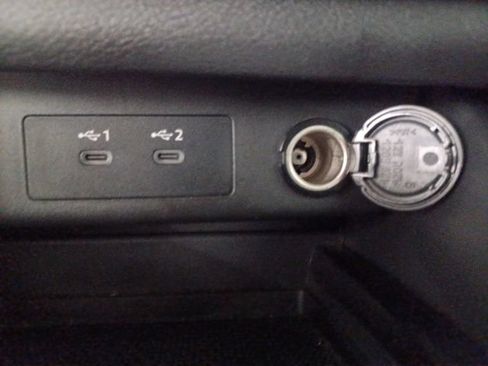 Used 2024 Nissan Rogue S FWD image 27