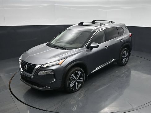 Used 2023 Nissan Rogue SL w/ SL Premium Package FWD image 31