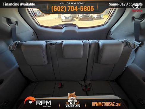Used 2017 Toyota Highlander XLE w/ Carpet Mat Package FWD image 21