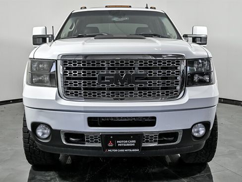 Used 2012 GMC Sierra 3500 Denali AWD/4WD image 4