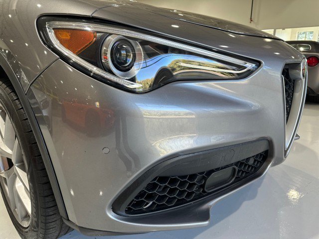 Used 2018 Alfa Romeo Stelvio Ti Sport AWD/4WD image 21