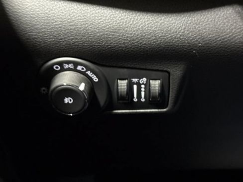 New 2026 Jeep Compass Trailhawk AWD/4WD image 18