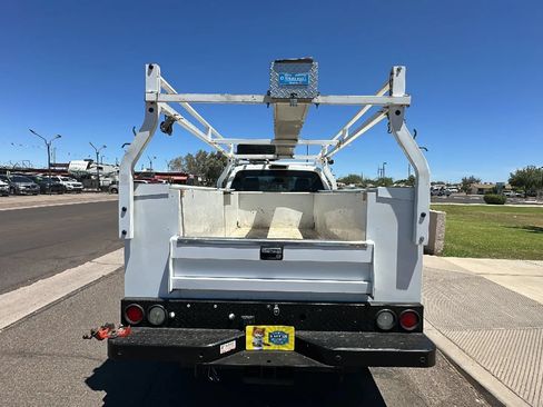 Used 2016 Ford F350 XL w/ XL Appearance Package RWD image 3