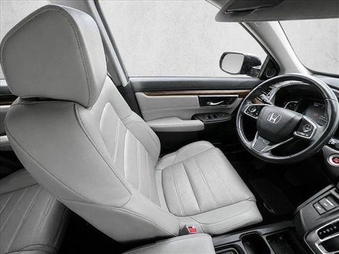 Used 2018 Honda CR-V Touring image 17