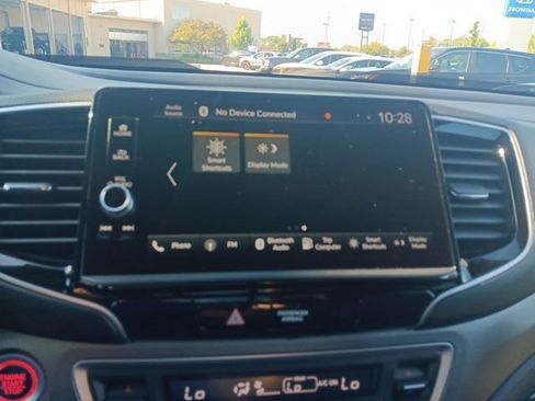 New 2025 Honda Ridgeline RTL image 18