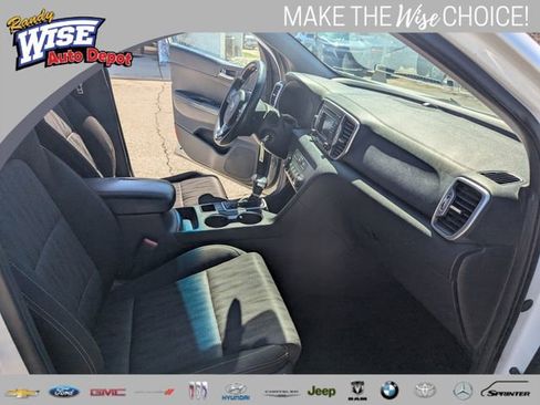 Used 2017 Kia Sportage LX image 20