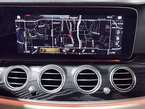 Used 2021 Mercedes-Benz E 450 4MATIC Sedan w/ Premium Package image 36