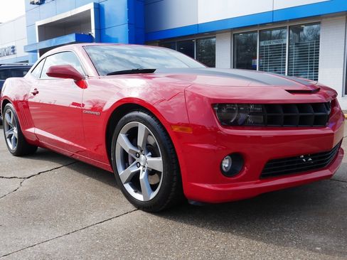 Used 2011 Chevrolet Camaro SS w/ RS Package image 2
