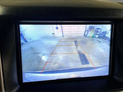 Used 2018 Chevrolet Suburban Premier AWD/4WD image 24