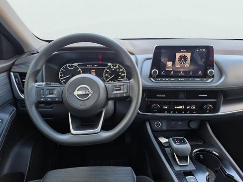 Certified 2023 Nissan Rogue SV FWD image 20