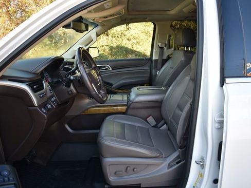 Used 2017 GMC Yukon XL Denali w/ Open Road Package image 9