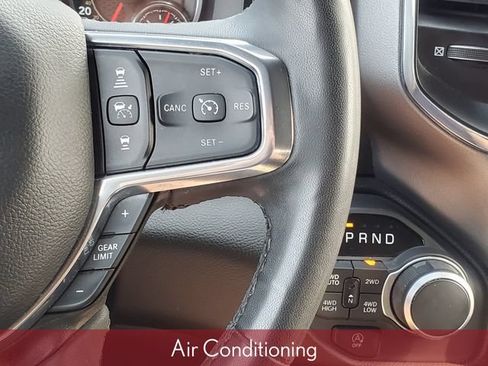 Used 2025 RAM 1500 Laramie AWD/4WD image 18