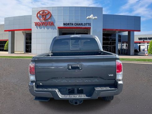 Used 2023 Toyota Tacoma TRD Sport w/ Technology Package AWD/4WD image 7