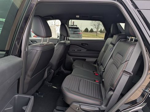 New 2026 Nissan Pathfinder Rock Creek AWD/4WD image 7