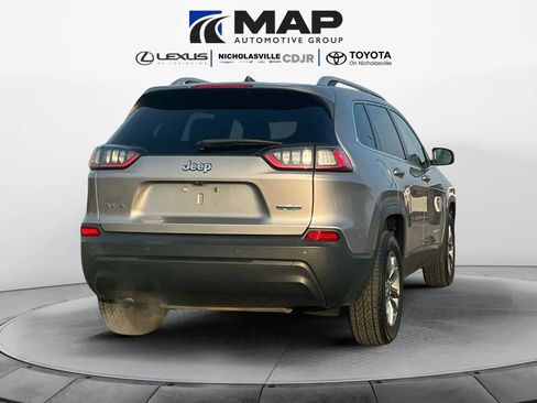Used 2020 Jeep Cherokee Latitude Plus w/ Cold Weather Group image 5