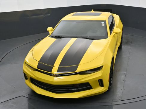 Used 2016 Chevrolet Camaro LT w/ RS Package image 23