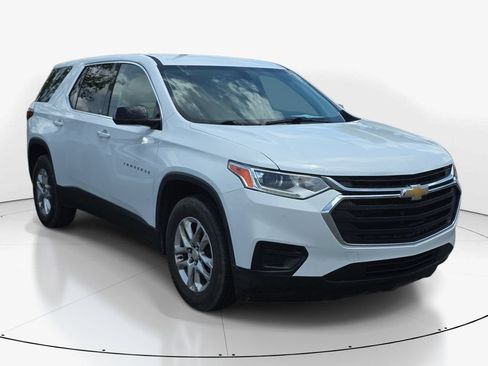 Used 2018 Chevrolet Traverse LS w/ LPO, Floor Liner Package FWD image 4